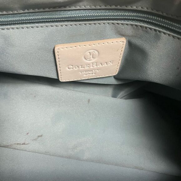 COLE HAAN TRINITY Baguette style Leather White Satchel silver tone hardwares. - Picture 14 of 14